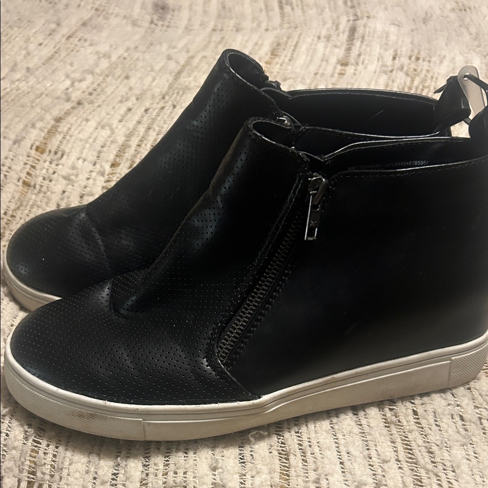 Time and Tru Black Flats with White Soles